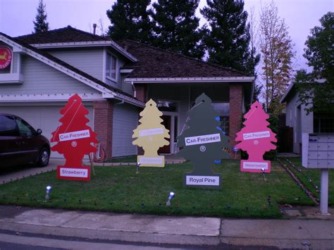 30 Funny Outdoor Christmas Decorations Decoomo