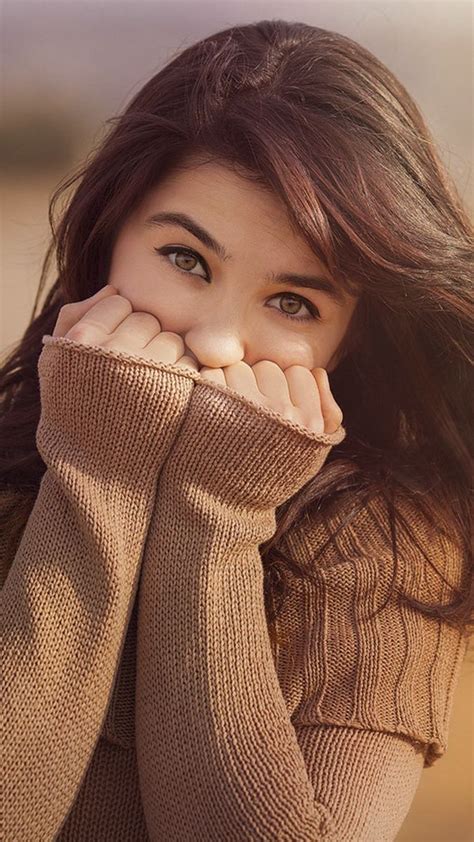 Girl Looksweater Iphone Wallpaper Girl Photo Poses Photography Poses