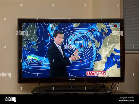 The bbc weatherman hi-res stock photography and images - Alamy