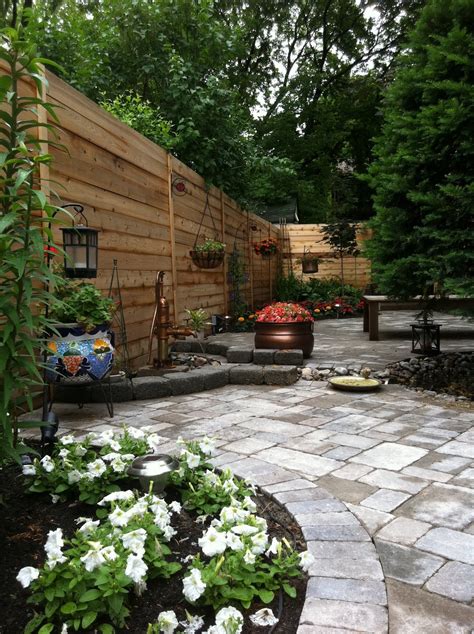 If you long for a more beautiful backyard space, but lack the funds to hire a landscape designer, check out these diy backyard ideas to improve your outdoor space on a dime. Create Your Beautiful Gardens with Small Backyard ...