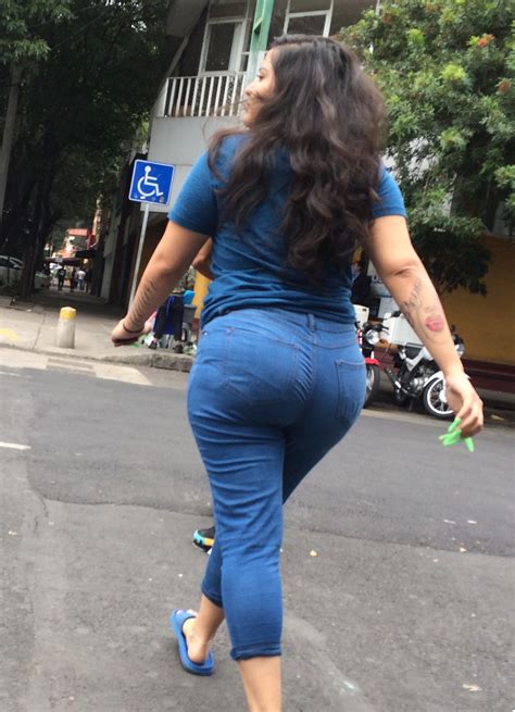 Juicy Latina Brunette With Big Fat Booty