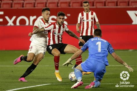 İspanya kalecisi unai simon'dan uzun yıllar unutulmayacak, inanılmaz bir hata! Herrerín, convocado en su adiós: ¿peligra Unai Simón ...