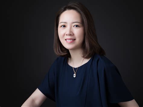 Leading A Global Business Team Duponts Lucy Chen Sprinter