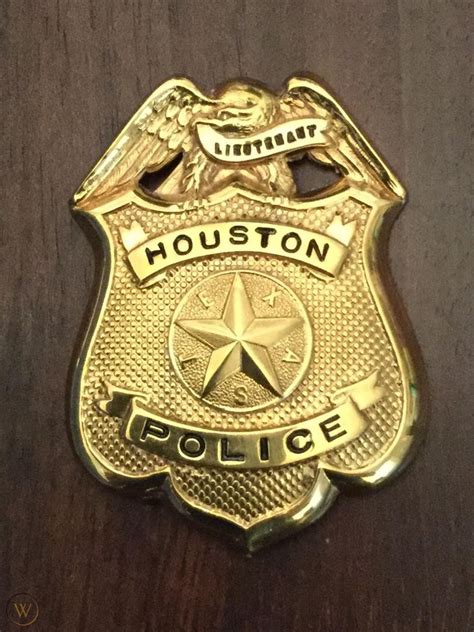 Houston Texas Police Lieutenant Badge Nelson Silvia Co