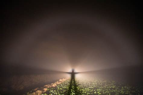 The Science Behind This Ghostly White ‘fog Bow The Washington Post