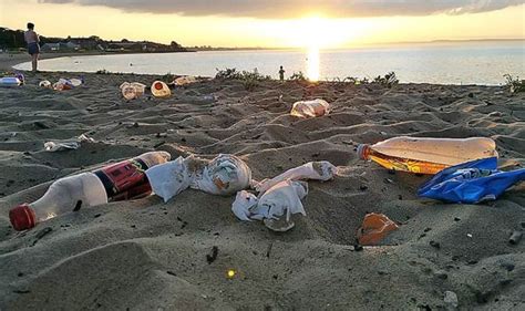 Britain Heatwave Revulsion At Beach Litter That Shames Uk Uk News
