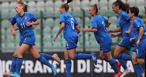 Cortinovis e gli altri nerazzurri sotto gli occhi di migliaccio. Pesante sconfitta per la Nazionale Under 19 al Torneo la Manga