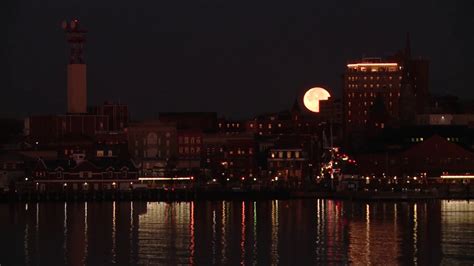 Super Moon Time Lapse Setting Over New London Youtube