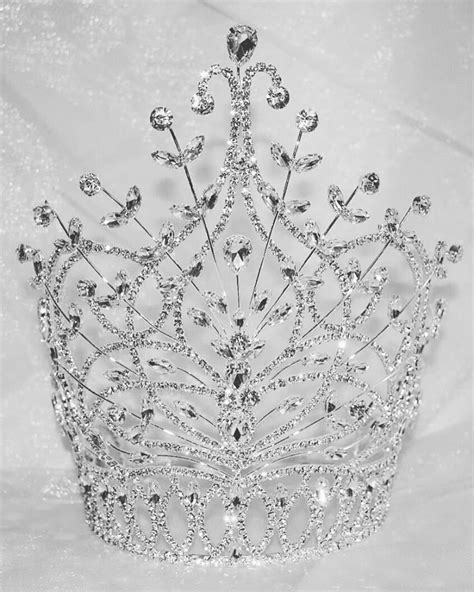 Hit Or Miss Glamourgenic Pageants Australia Crown Miss Pageant