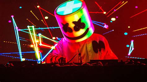 Who Is Marshmello Everything To Know About The Dj Producer Hollywood Life