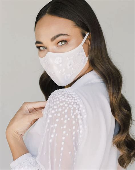 8 Beautiful And Fashionable Bridal Face Masks For Your Wedding Day