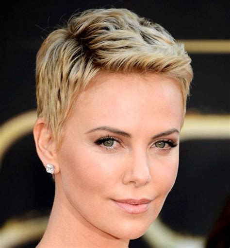 10 Short Hairstyles For Oval Faces Over 50 Fashionblog