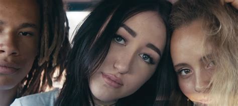 Noah Cyrus Stay Together Number1 Official Video Klip Hd Izle