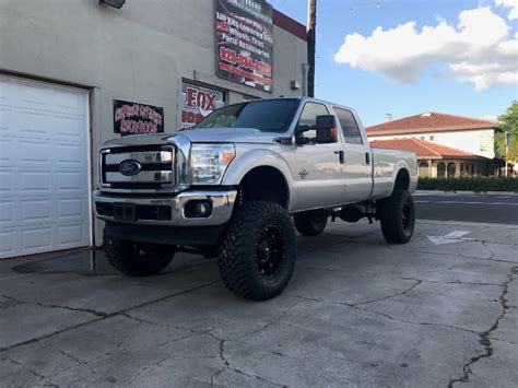 2015 Ford F250 10″ Lift 40s 20s Extreme Motorsports