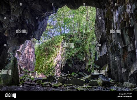 Cave Mouth Hi Res Stock Photography And Images Alamy
