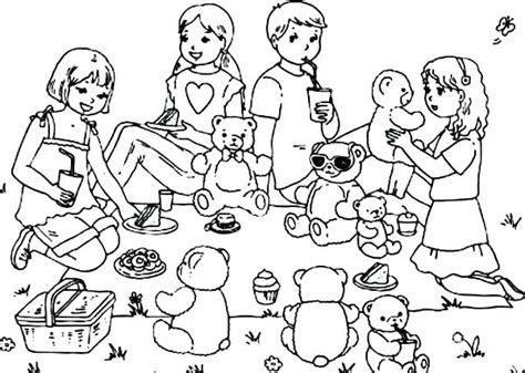 When the online coloring page has loaded, select a color and start clicking on the picture to color it in. Picnic Coloring Pages at GetColorings.com | Free printable ...