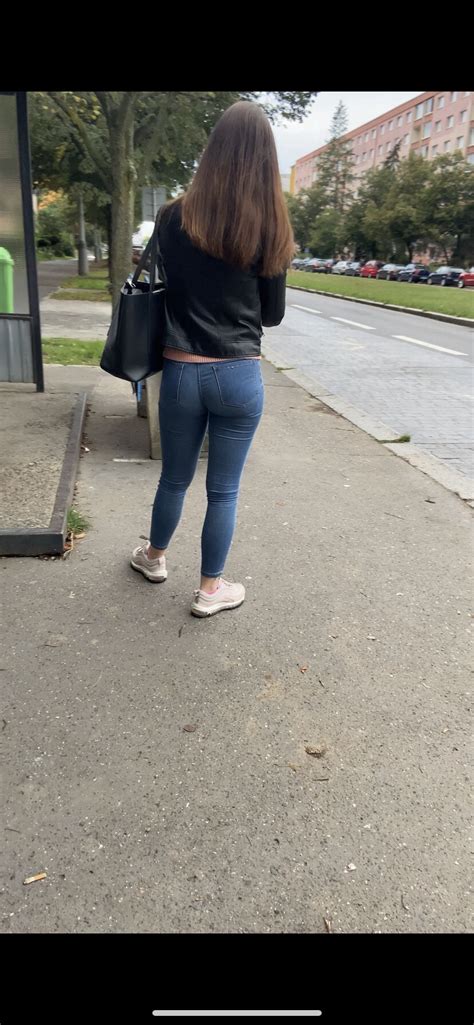Girl And Her Soooo Wonderfull Ass In Tight Jeans Tight Jeans Forum