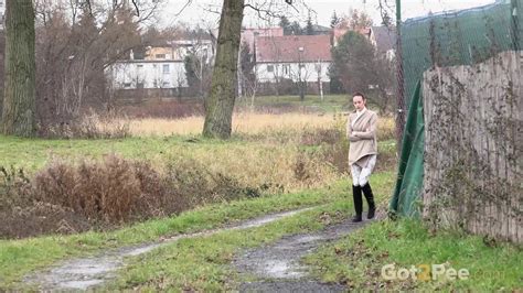 Eveline Neill Wait Girl Eveline Neill Squats For A Piss While Out For A Walk On A Wet Path R18hub