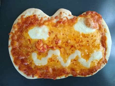 Mama Cozzis Halloween Pumpkin Shaped Pizza Aldi Reviewer
