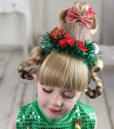 40 Unique Christmas Hairstyles Ideas For Women To Look Pretty And Cool Christmas Hairstyles