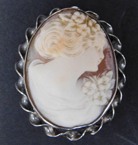 Antique Italian Cameo Brooch For Sale At 1stdibs Cameo Brooch For