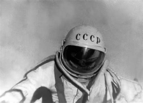 on 18 march 1965 russian cosmonaut alexei leonov steps from the spacecraft voskhod 2 to become