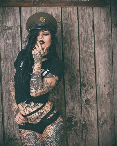 Pin By Pinner On Inked Raven Hair Lady Model Lady And Gentlemen