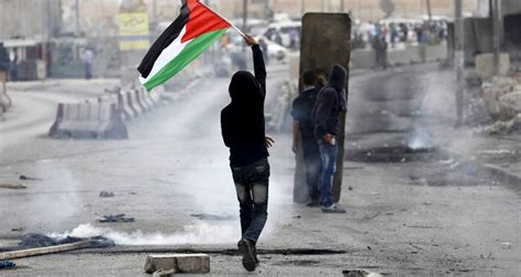 Nos Anos Da Intifada Palestina Segue Resistindo Vermelho