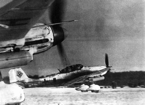 Asisbiz Junkers Ju 87d Stukas Taking Off During Winter Eastern Front 01