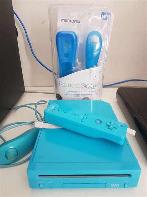 Finally Bought My First Wii Got A Few Scratches But Still Looks Nice Wii