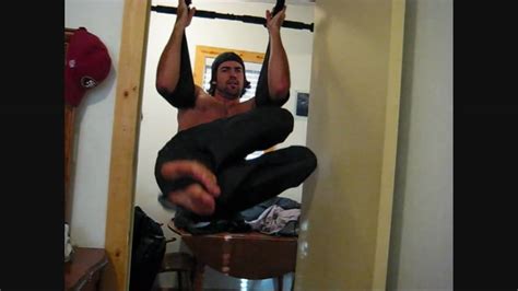 12 Killer Home Ab And Back Workouts On The Pull Up Bar
