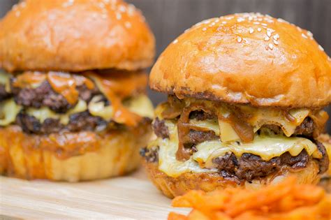 Ultimate Double Cheeseburger - Dubby's Ultimate Burgers