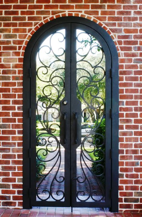Courtyard Gates By Cantera Doors