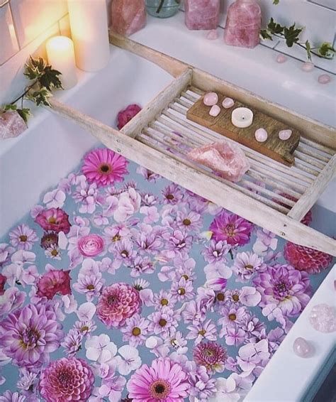 Pretty Floral Bath Flower Bath Relaxing Bath Bath Inspiration