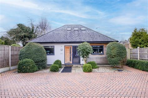 Tachbrook Road Leamington Spa 3 Bed Detached Bungalow For Sale £490000