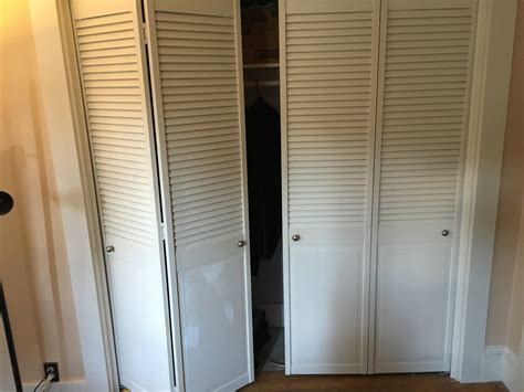 One Bifold Closet Door Wont Stay Shut Homeimprovement
