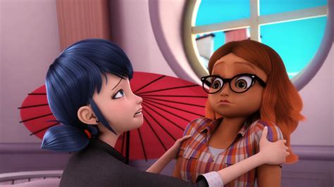 Imagen Copycat Marinette Sosteniendo A Alyapng Wikia Miraculous