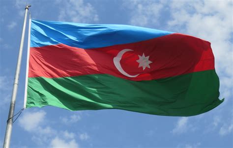 Azerbaijan Flag In The Neftçilər Prospekti Parkı Baku Az Flickr