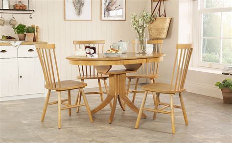 Hudson Round Oak Extending Dining Table With Pendle Chairs Furniture Choice