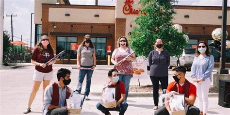 Texas Chick Fil A Hosts High School Graduation Ceremony For Employees