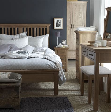 Transform Your Bedroom With Our Classic Oak Range 🛏 Shop At Our Stores