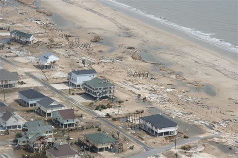 Storm Surge Damage Caused By Hurricane Ike Us Climate Resilience