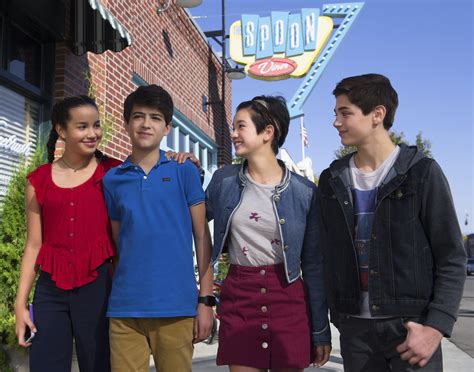 Andi Mack Review Gay Storyline Beginning Is Note Perfect In Many Ways Indiewire