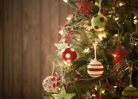 how did the tradition of christmas trees start britannica