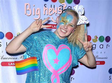 Did Jojo Siwa Come Out Many Of Her Fans Think So Heres Why Perez Hilton