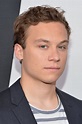 Fotos | Finn Cole | Artista | Filmow