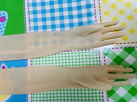 877 Extra Small Latex Skin Long Gloves Moulded Opera Gloves Fit 14 15cm