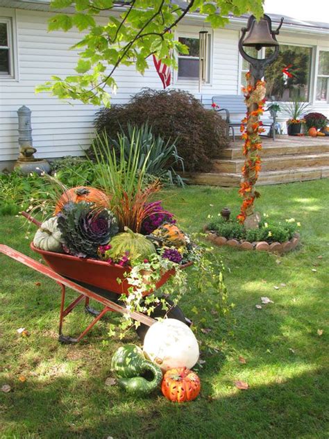 87 Simple Fall Landscaping Ideas Garden Design