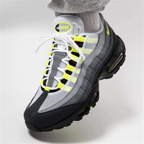 Nike Air Max 95 Og Neon 2020 — Kick Game