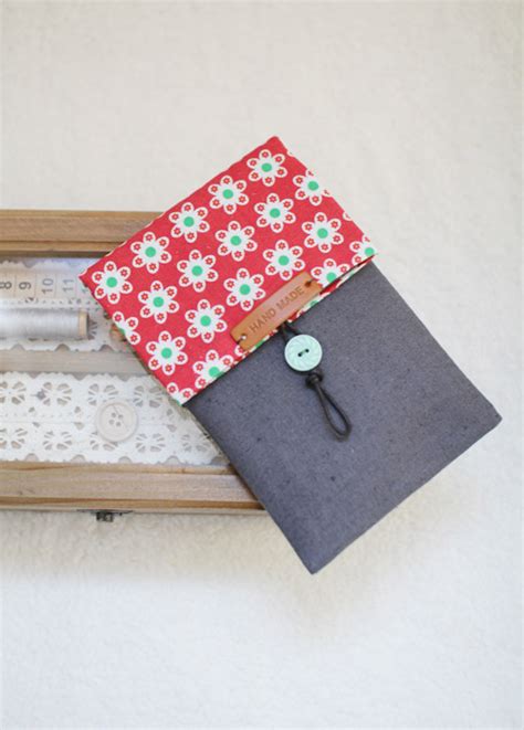 The more graphite mixture has, the pencil will be softer and mark that it leaves on the surface like paper will be darker. Simple Fabric Pencil Case ~ DIY Tutorial Ideas!